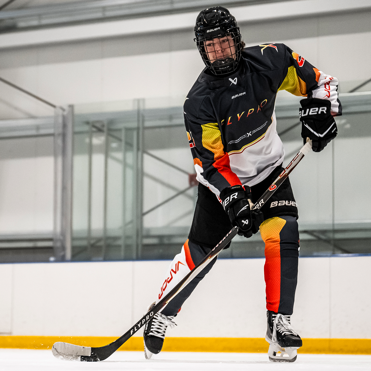 BAUER VAPOR FLYPRO GRIP STICK SENIOR