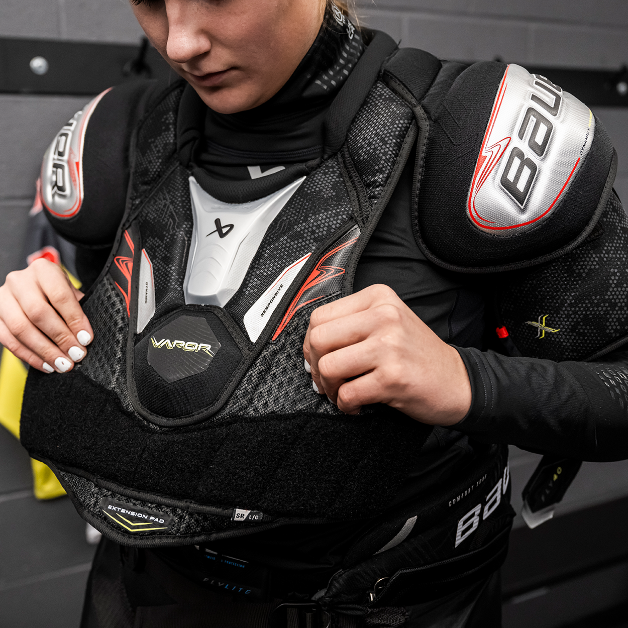 BAUER VAPOR FLY40 SHOULDER PAD SENIOR