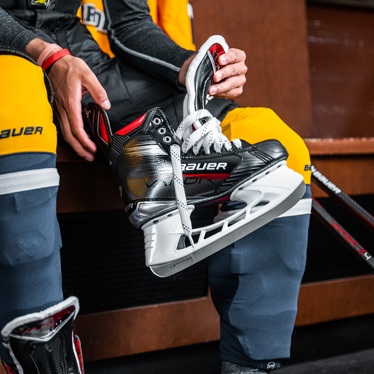 BAUER VAPOR X5 PRO SKATE INTERMEDIATE
