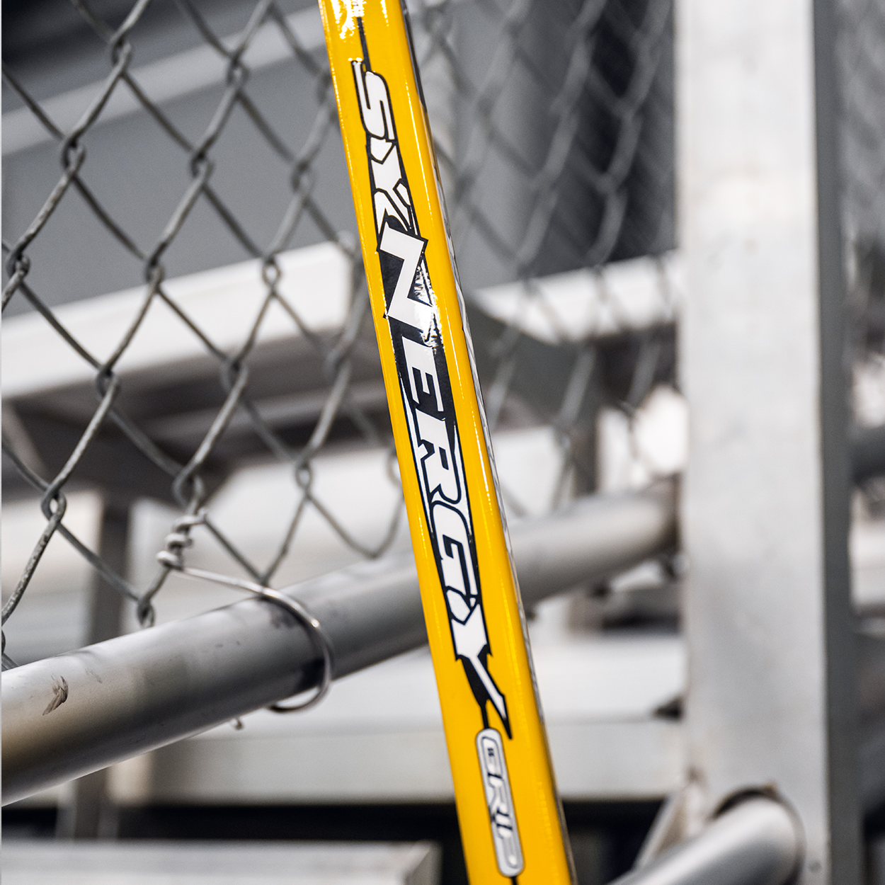 EASTON SYNERGY GRIP STICK YELLOW