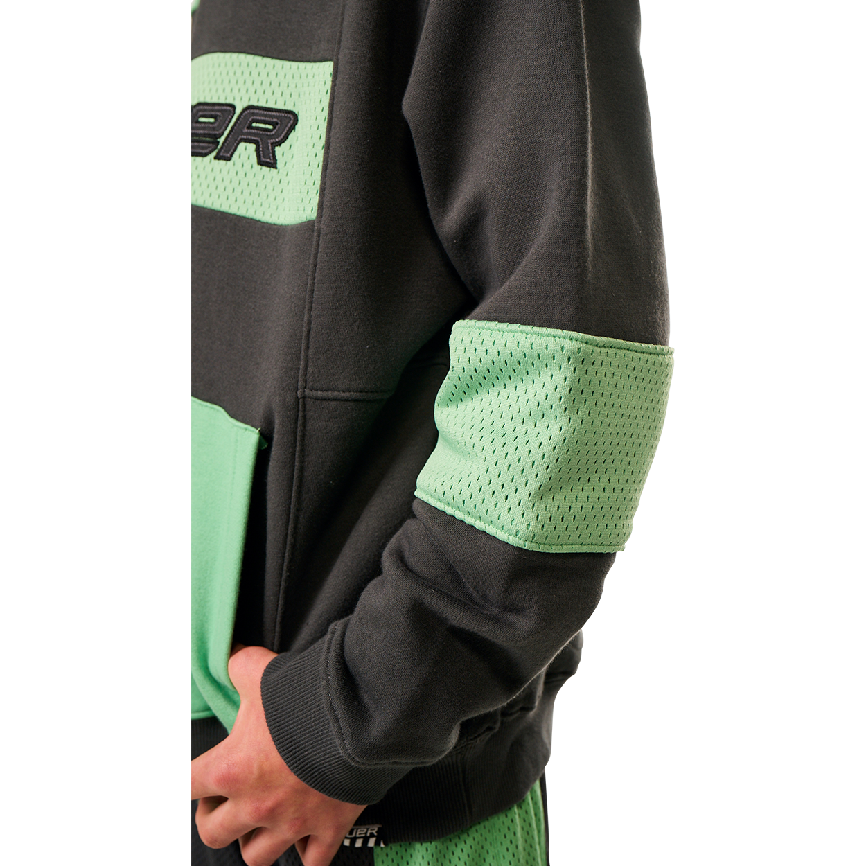 BAUER IN THE CREASE HOODIE YOUTH