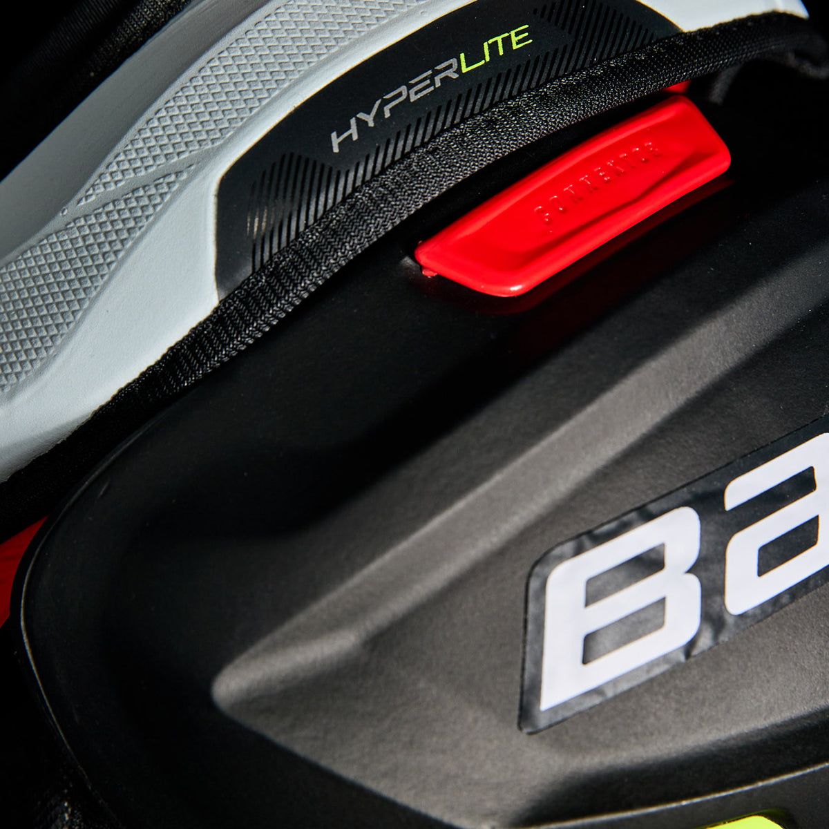 VAPOR HYPERLITE SHOULDER PAD SENIOR