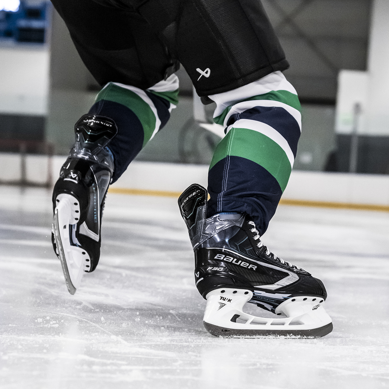 BAUER SUPREME F30 SKATE JUNIOR