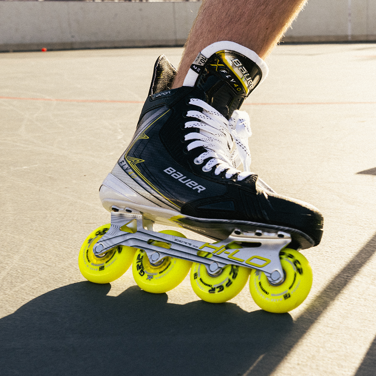 BAUER VAPOR FLY40 ROLLER SKATE SENIOR